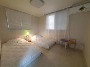 New open sale Haebangchon stay Itaewon Myeongdong Hongdae Insadong Gyeongbokgung palace
